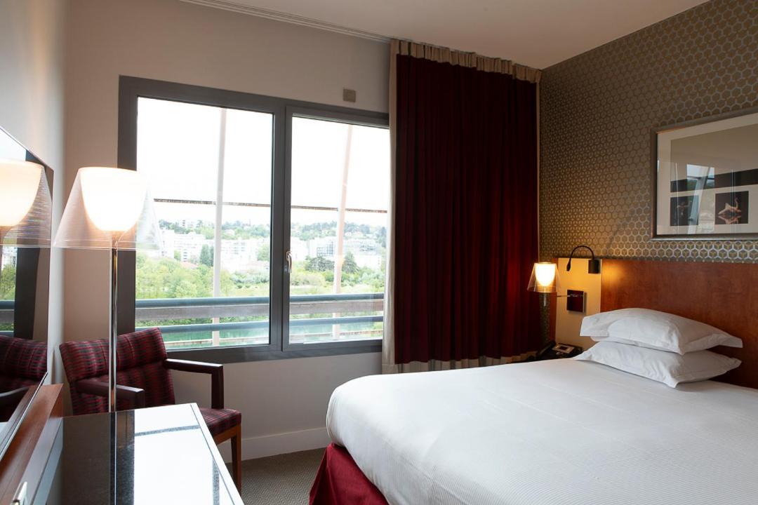 Hotel Crowne Plaza Lyon - Cite Internationale Esterno foto